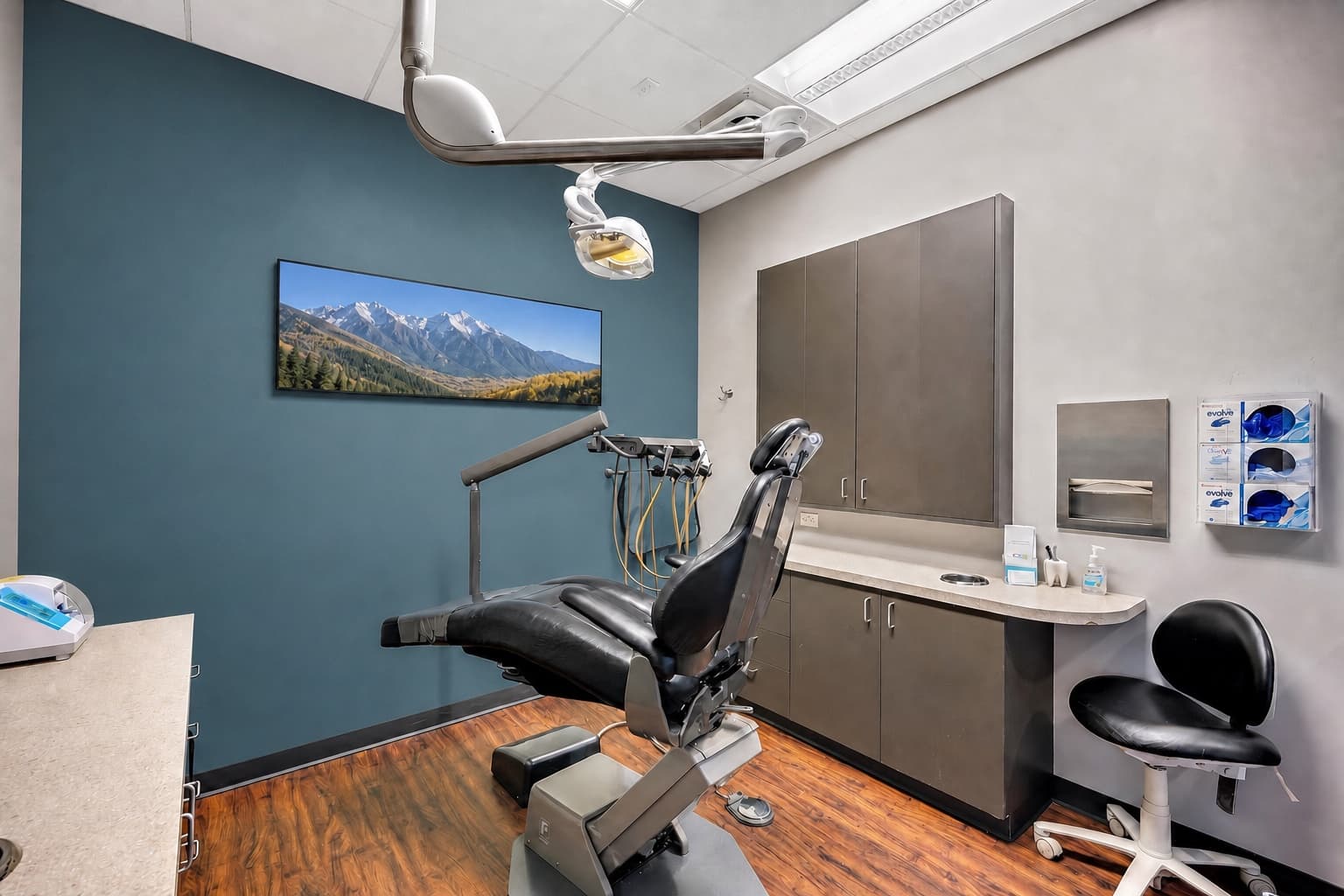 Real Brightly Dental treatment room for dental abscess visits